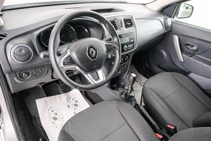 Хетчбэк Renault Sandero 2018 года, 999000 рублей, Красноярск
