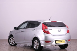 Хетчбэк Hyundai Solaris 2013 года, 969000 рублей, Омск