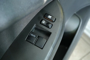 Седан Toyota Corolla 2012 года, 1049000 рублей, Омск