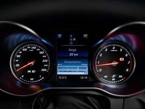 Седан Mercedes-benz C-класс 2017 года, 2050000 рублей, Красноярск