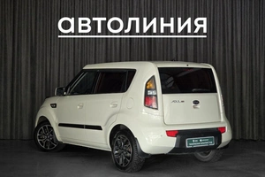 Хетчбэк Kia Soul 2010 года, 799000 рублей, Красноярск