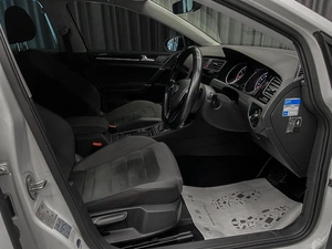 Универсал Volkswagen Golf 2017 года, 1539000 рублей, Красноярск