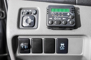 Пикап Mitsubishi L200 2016 года, 1999000 рублей, Барнаул