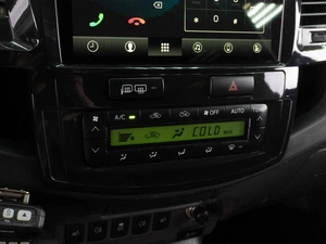 Пикап Toyota Hilux 2013 года, 2589000 рублей, Тюмень