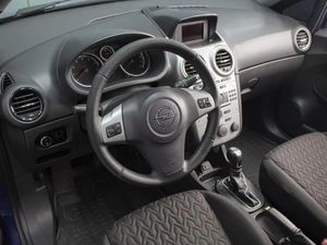 Хетчбэк Opel Corsa 2013 года, 690000 рублей, Омск