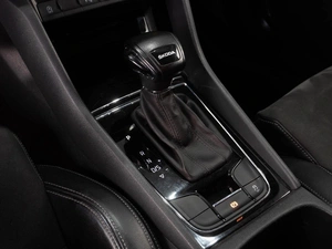 Внедорожник Skoda Karoq 2020 года, 2499000 рублей, Тюмень