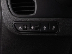 Хетчбэк Kia Rio X-Line 2019 года, 1429000 рублей, Тюмень