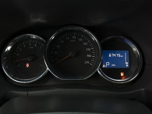 Внедорожник Nissan Terrano 2016 года, 1330000 рублей, Омск