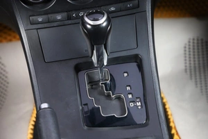 Хетчбэк Mazda Axela 2011 года, 1099000 рублей, Новосибирск