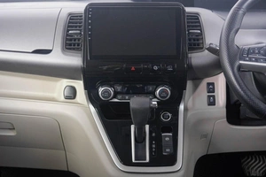 Минивэн Nissan Serena 2017 года, 1919000 рублей, Кемерово