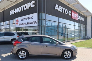 Хэтчбек Ford Focus 2013 года, 880000 рублей, Мирное