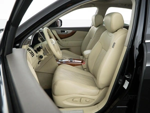 Внедорожник Infiniti QX70 2015 года, 2549999 рублей, Москва