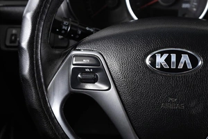 Седан Kia Rio 2017 года, 669000 рублей, Пермь
