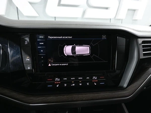 Внедорожник Volkswagen Touareg 2019 года, 4349000 рублей, Аксай