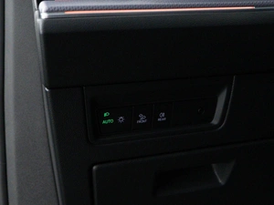 Внедорожник Volkswagen Touareg 2019 года, 8843055 рублей, Москва