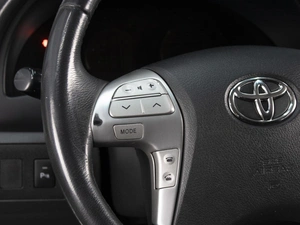 Седан Toyota Camry 2010 года, 1499000 рублей, Омск