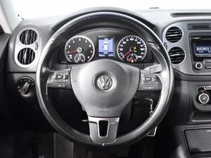 Внедорожник Volkswagen Tiguan 2012 года, 1499500 рублей, Казань