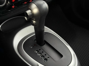 Внедорожник Nissan Juke 2012 года, 999900 рублей, Ижевск