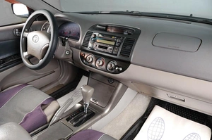 Седан Toyota Camry 2004 года, 899000 рублей, Тюмень