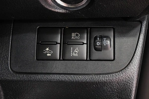 Минивэн Toyota Sienta 2016 года, 1299000 рублей, Новокузнецк