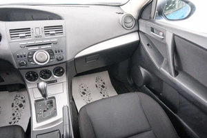 Седан Mazda 3 2011 года, 1149000 рублей, Красноярск