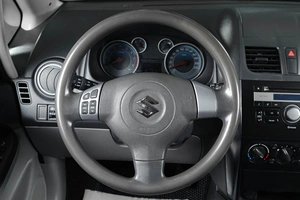 Внедорожник Suzuki SX4 2013 года, 999000 рублей, Тюмень