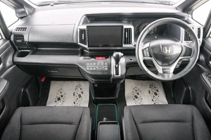 Минивэн Honda Stepwgn Spada 2013 года, 1489000 рублей, Красноярск