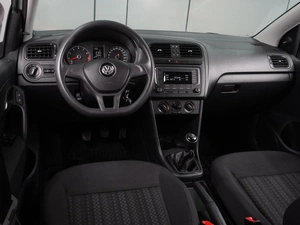 Седан Volkswagen Polo 2019 года, 1199000 рублей, Воронеж