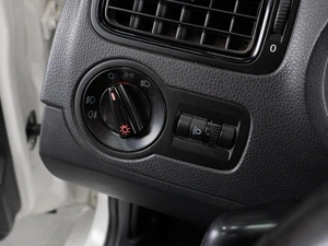 Седан Volkswagen Polo 2013 года, 779000 рублей, Тюмень