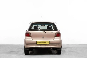 Хетчбэк Toyota Vitz 2000 года, 349000 рублей, Барнаул