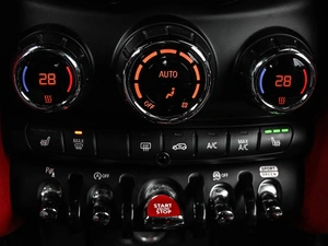 Кабриолет MINI John Cooper Works 2019 года, 2694000 рублей, Кирилловка