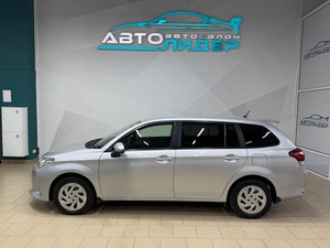 Универсал Toyota Corolla Fielder 2018 года, 1249000 рублей, Красноярск