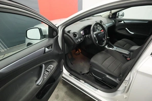 Седан Ford Mondeo 2013 года, 1170000 рублей, Курск