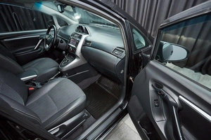 Минивэн Toyota Verso 2013 года, 1299000 рублей, Красноярск