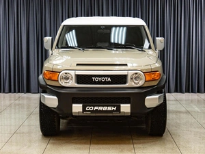 Внедорожник Toyota FJ Cruiser 2021 года, 5819000 рублей, Тюмень