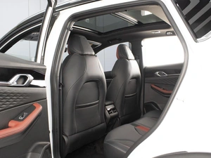 Внедорожник Geely Coolray 2024 года, 2760000 рублей, Омск