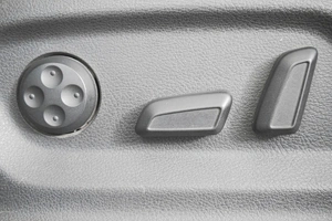 Внедорожник Volkswagen Tiguan 2011 года, 1409000 рублей, Кемерово