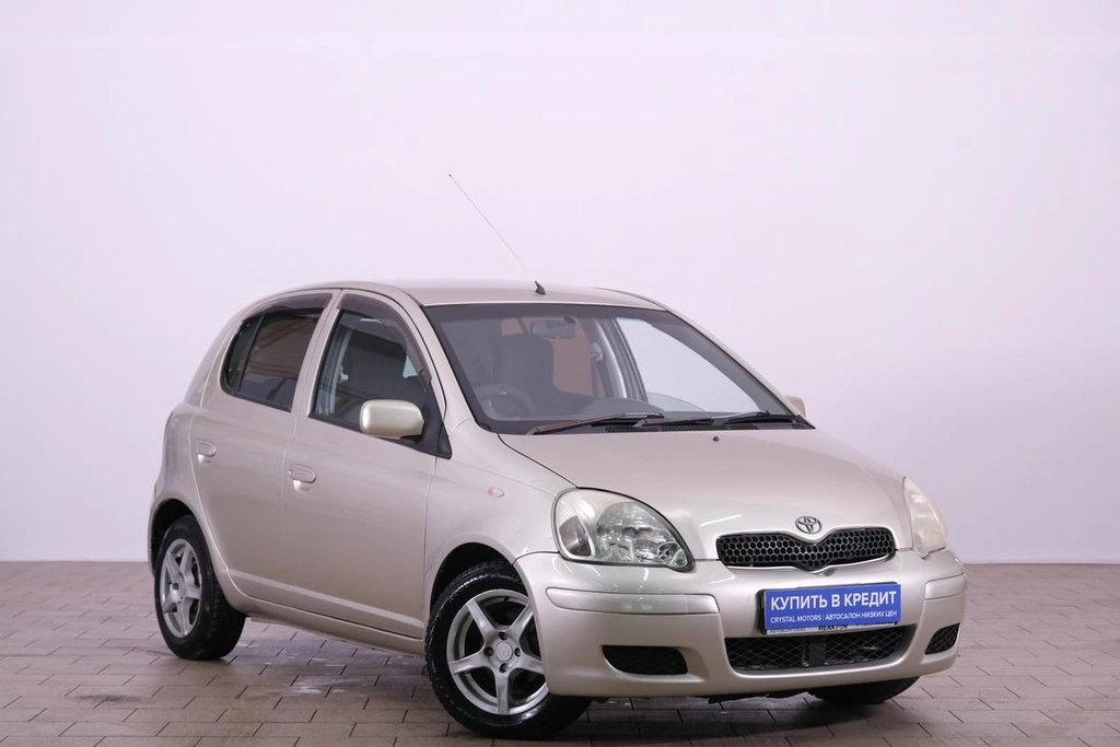 Хетчбэк Toyota Vitz 2002 года, 429000 рублей, Омск