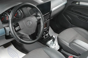 Хетчбэк Opel Astra 2007 года, 509000 рублей, Тюмень