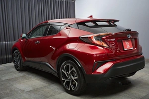 Внедорожник Toyota C-HR 2018 года, 2047000 рублей, Красноярск