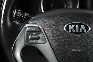 Хетчбэк Kia Rio 2016 года, 1129000 рублей, Тюмень