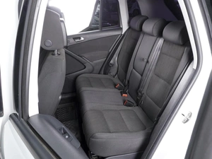Внедорожник Volkswagen Tiguan 2012 года, 1120000 рублей, Ростов-на-Дону