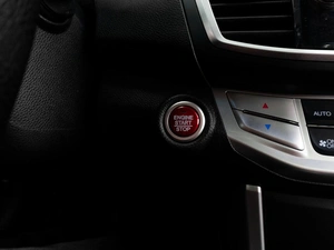 Седан Honda Accord 2013 года, 1289000 рублей, Тюмень