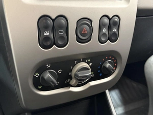 Седан Renault Logan 2011 года, 850000 рублей, Орёл
