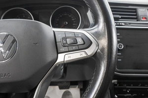 Внедорожник Volkswagen Tiguan 2021 года, 2599000 рублей, Барнаул