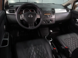 Хетчбэк Nissan Tiida 2007 года, 599000 рублей, Воронеж