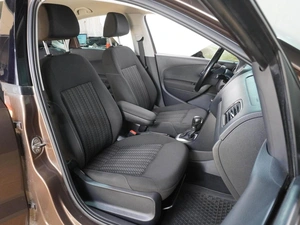 Седан Volkswagen Polo 2015 года, 1099000 рублей, Воронеж