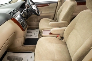 Минивэн Toyota Ipsum 2003 года, 799000 рублей, Барнаул