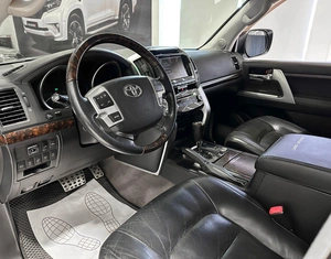 Внедорожник Toyota Land Cruiser 2012 года, 4177000 рублей, Красноярск