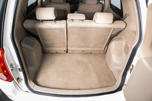 Минивэн Toyota Raum 2003 года, 719000 рублей, Сургут